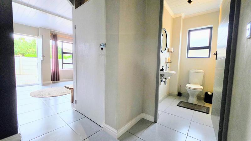 3 Bedroom Property for Sale in Kleinkrantz Western Cape